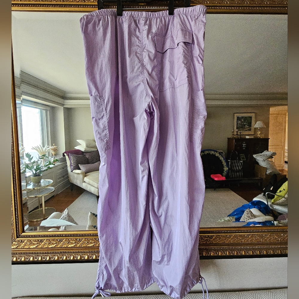 H&M Lavender Parachute Pants - size xl - Picture 4 of 9